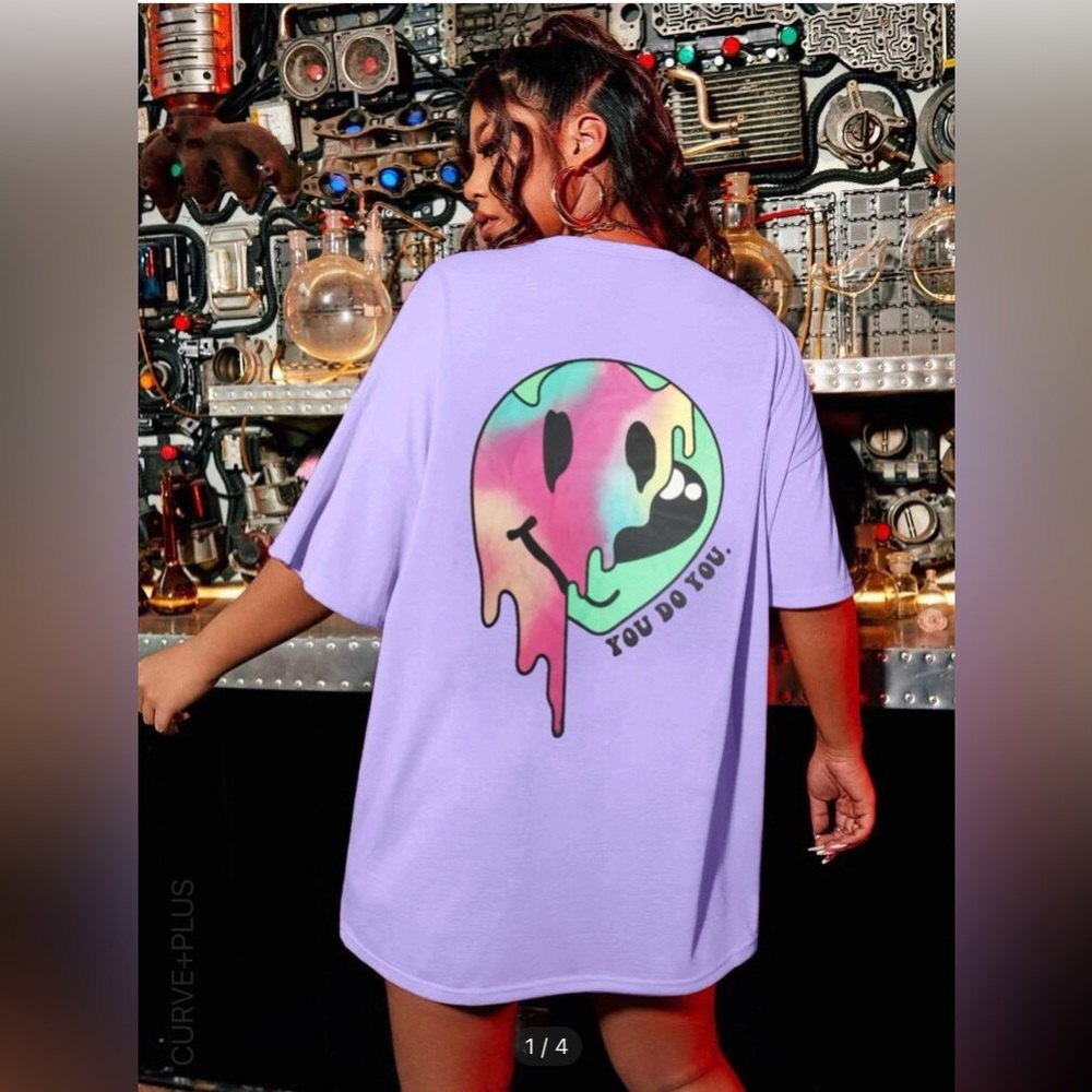 Smiley Face/Alien Graphic Tee